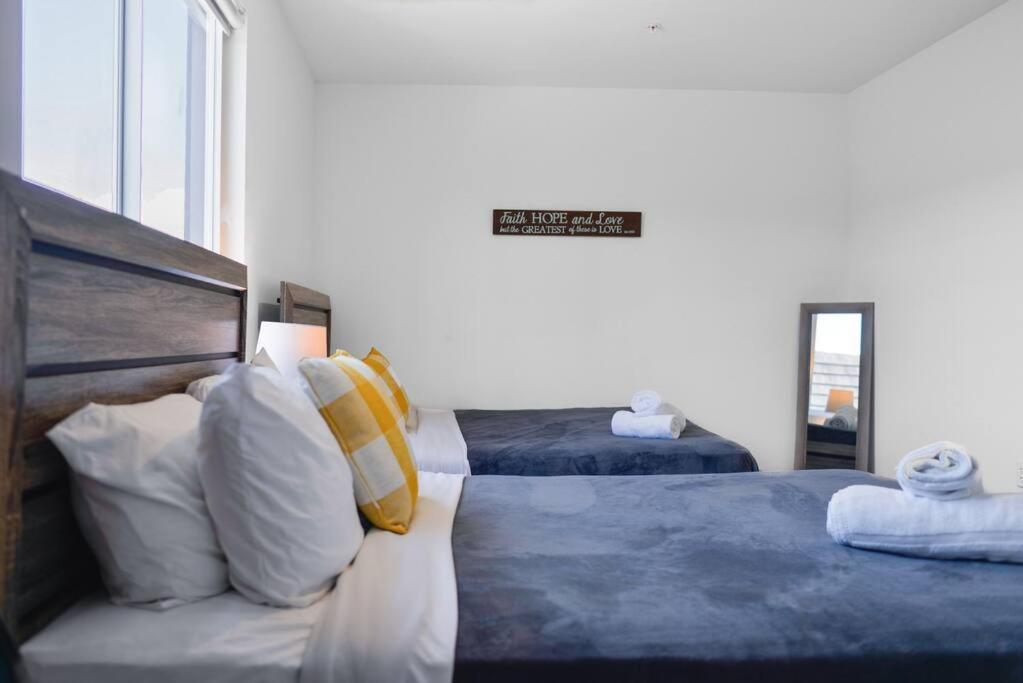 Awesome Townhouse 15 Minutes From The Beach Miami Exteriör bild